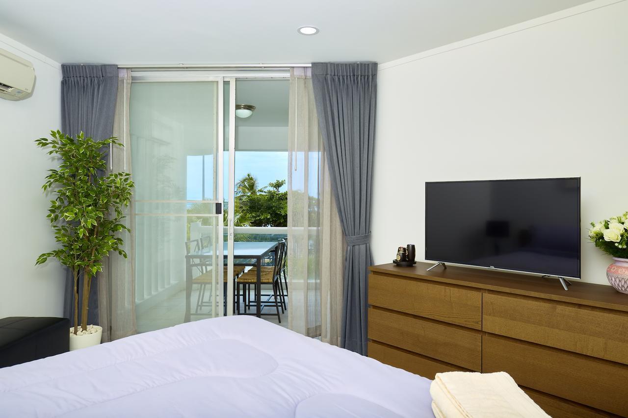 Luxurious Apartment On Jomtien Beach Road Екстер'єр фото